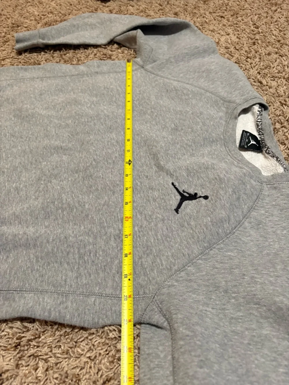 Jordan Light Gray Crewneck Sweatshirt Mens size Medium